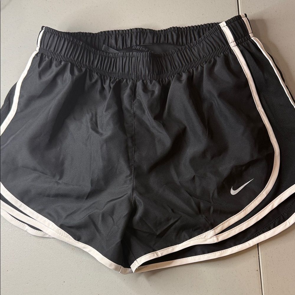 Nike Women's Tempo Small Black and White Athletic Shorts